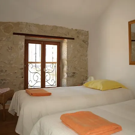 Prázdninový dům Chateau Chavagnac Gites